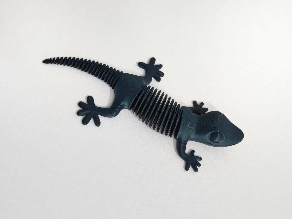 Lagartixa Flexível Articulada impresso em 3D