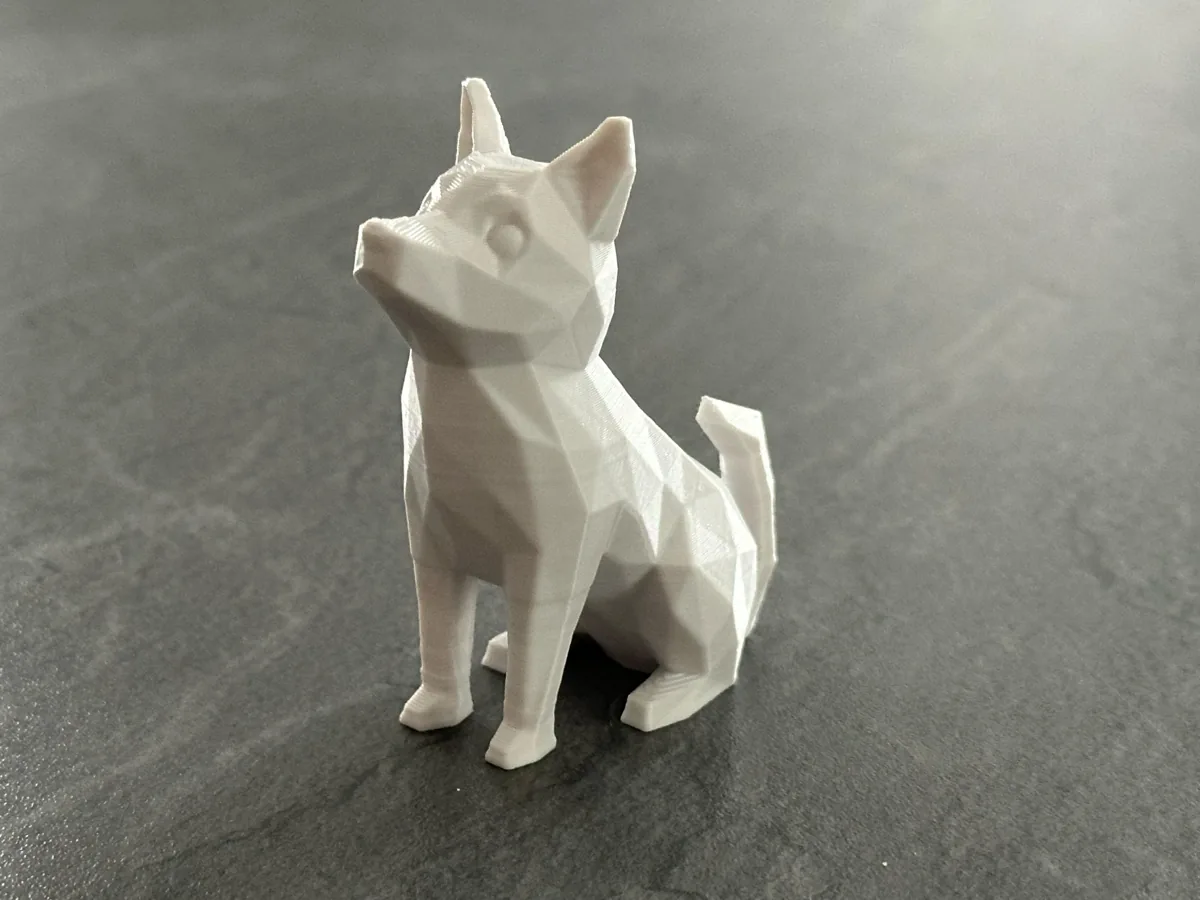 Cachorro Sentado Low Poly impresso em 3D